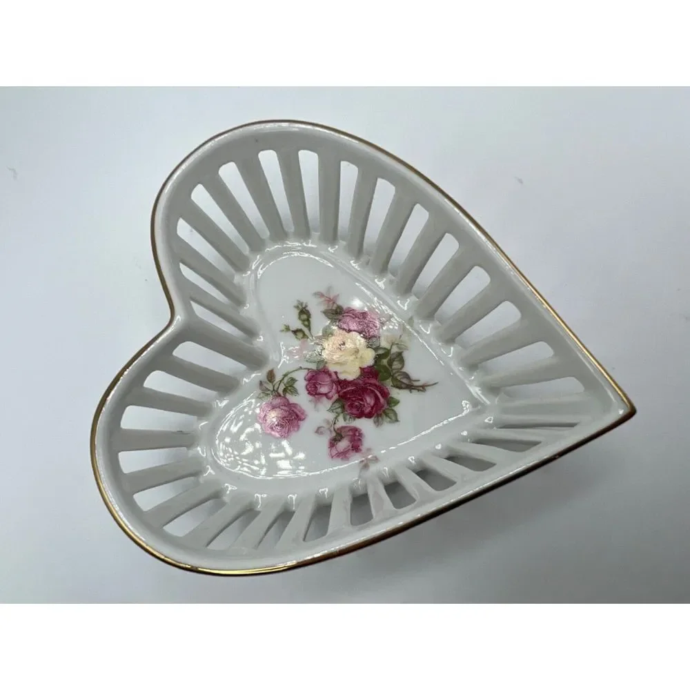 Vintage White Bavaria Porcelain Floral Roses Heart Shaped Trinket Jewelry Dish